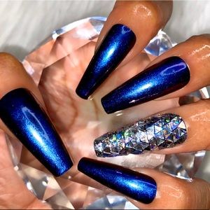 Press on nails💅🏽💙